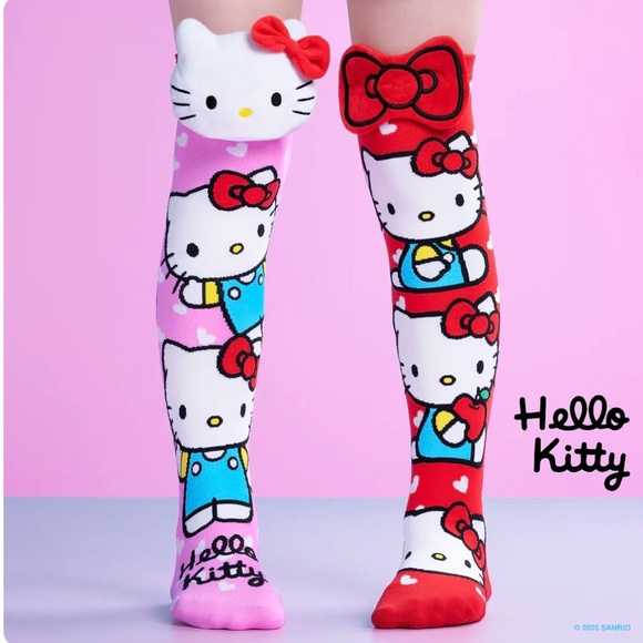 MADMIA Knee Soc Bundle - Pink and Blue Hello Kitty/Makeup NWT - Picture 2 of 6